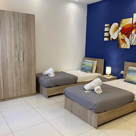Ferries End Seaviews Sliema Apartment Apartament